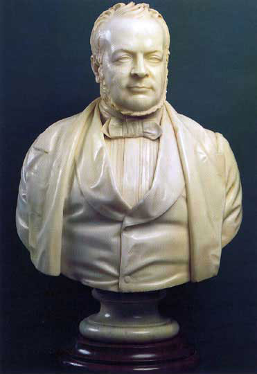 BUSTO-DI-CAVOUR.jpg